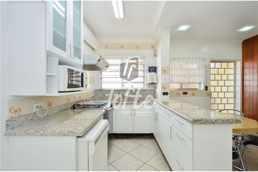 Casa à venda com 3 quartos, 280m² - Foto 35