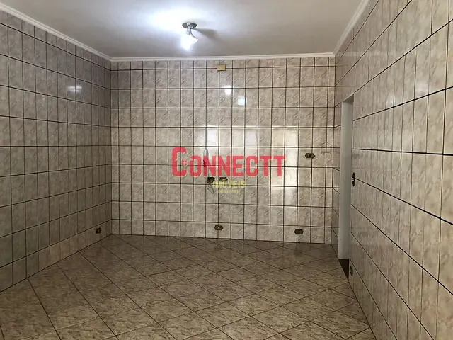 Casa com 330m² 3 quartos e 2 banheiros, à venda, no bairro Centro em Sertãozinho
