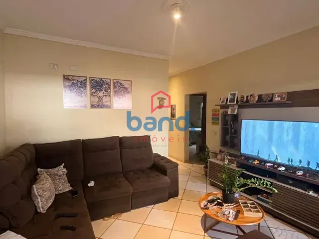 Casa 3 quartos e 2 banheiros, à venda, no bairro Vila América em Porto Feliz