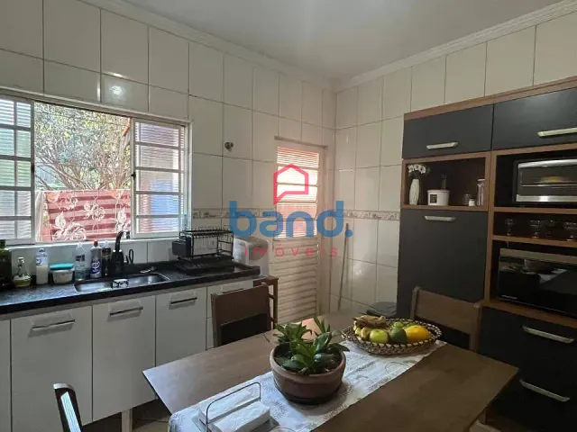 Casa 3 quartos e 2 banheiros, à venda, no bairro Vila América em Porto Feliz