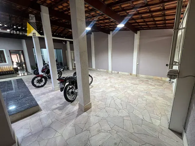 Casa com 250m² 2 quartos e 2 banheiros, para alugar, no bairro Residencial Esperança em Caçapava