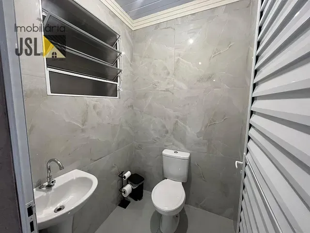 Casa com 250m² 2 quartos e 2 banheiros, para alugar, no bairro Residencial Esperança em Caçapava
