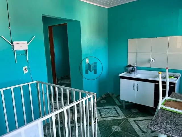 Casa à venda, no bairro Núcleo Chácaras Agrícolas Jardim do Vale em Guaratinguetá