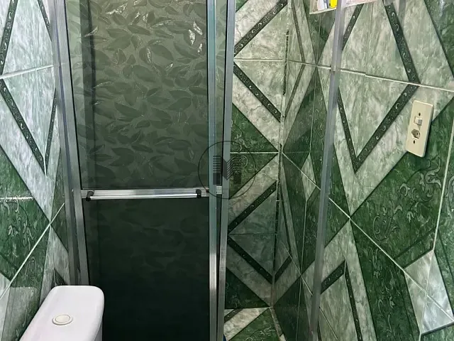 Casa à venda, no bairro Núcleo Chácaras Agrícolas Jardim do Vale em Guaratinguetá