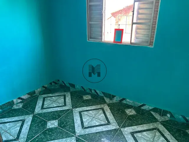 Casa à venda, no bairro Núcleo Chácaras Agrícolas Jardim do Vale em Guaratinguetá