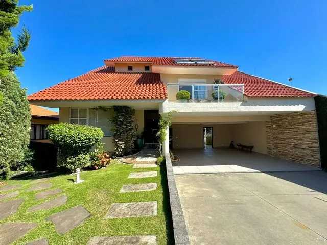 Casa com 532m² 4 quartos e 6 banheiros, à venda, no bairro Vista Alegre em Curitiba