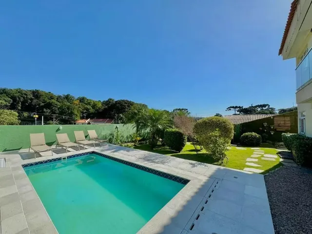 Casa com 532m² 4 quartos e 6 banheiros, à venda, no bairro Vista Alegre em Curitiba