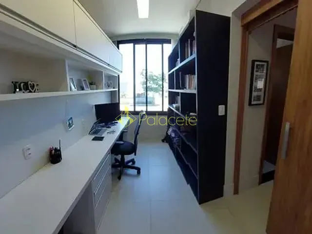 Casa com 366m² 3 quartos e 5 banheiros, à venda, no bairro Bairro do Grama em Caçapava