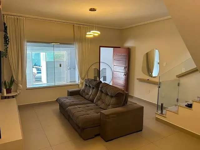 Casa 2 quartos e 2 banheiros, à venda, no bairro Parque do Sol em Guaratinguetá