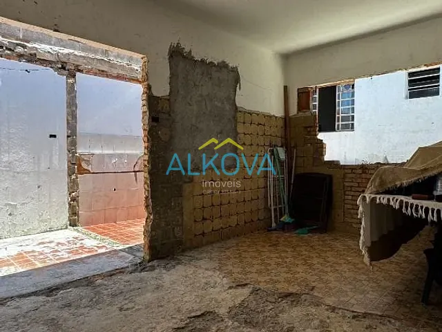 Casa com 250m² 3 quartos e 2 banheiros, à venda, no bairro Jardim Alvorada em São José dos Campos