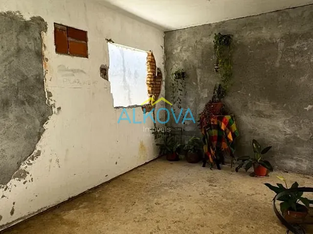 Casa com 250m² 3 quartos e 2 banheiros, à venda, no bairro Jardim Alvorada em São José dos Campos