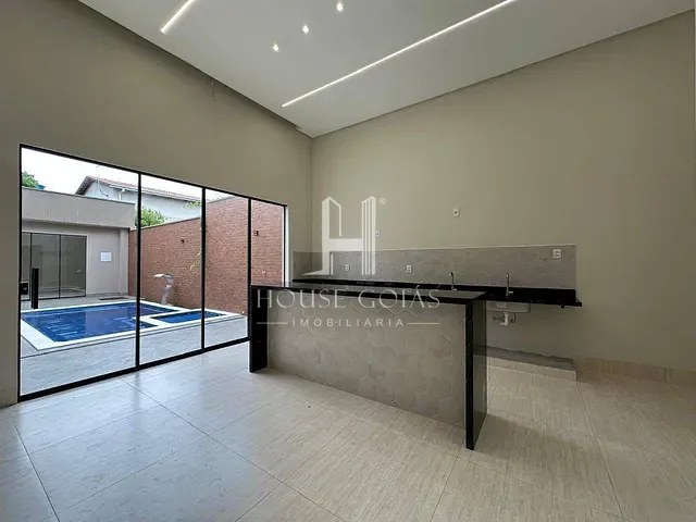 Casa com 360m² 3 quartos e 2 banheiros, à venda, no bairro Setor Faiçalville em Goiânia