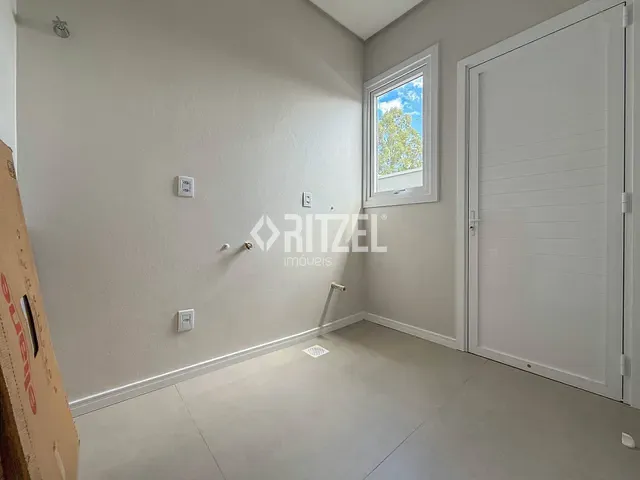 Casa 3 quartos e 2 banheiros, à venda, no bairro Industrial em Dois Irmãos