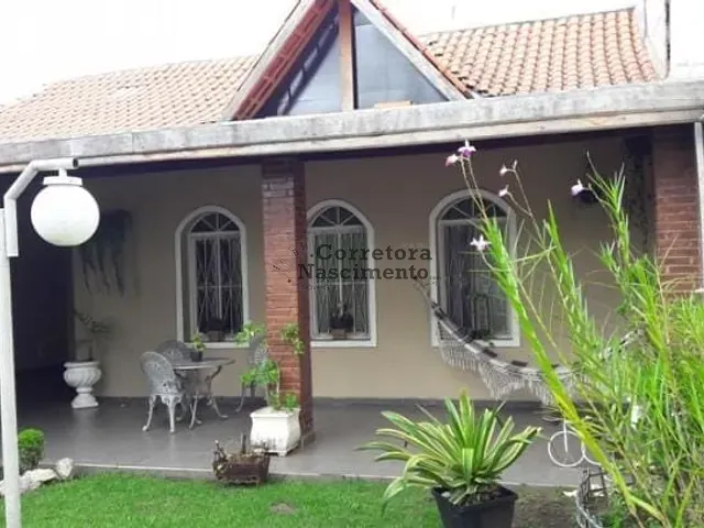 Casa com 300m² 3 quartos e 1 banheiro, à venda, no bairro Jardim Flórida em Jacareí