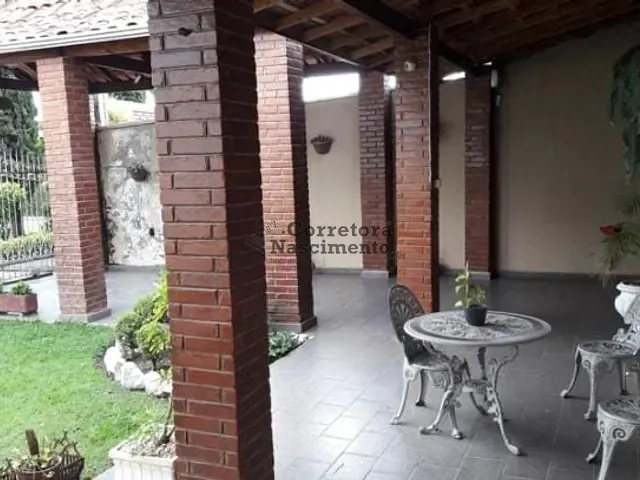 Casa com 300m² 3 quartos e 1 banheiro, à venda, no bairro Jardim Flórida em Jacareí