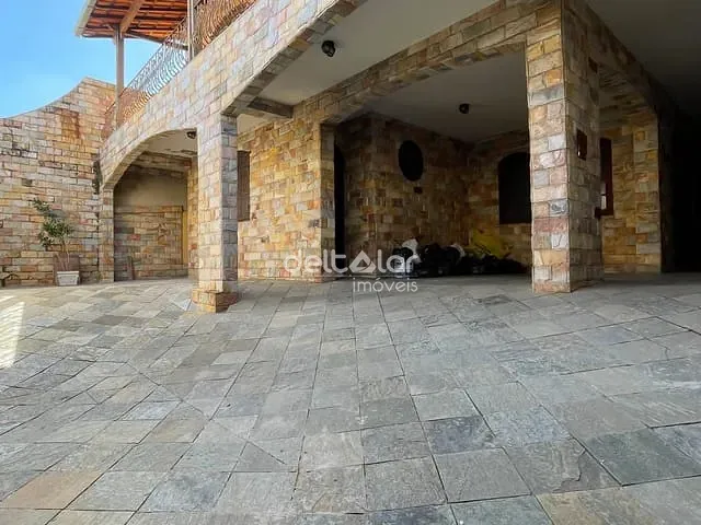 Casa com 360m² 3 quartos e 3 banheiros, à venda, no bairro Floramar / Jardim Guanabara em Belo Horizonte