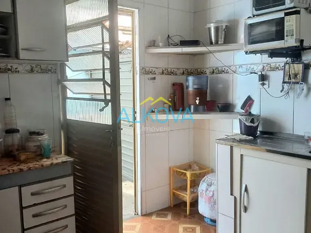 Casa com 385m² 2 quartos e 1 banheiro, à venda, no bairro Jardim Satélite em São José dos Campos