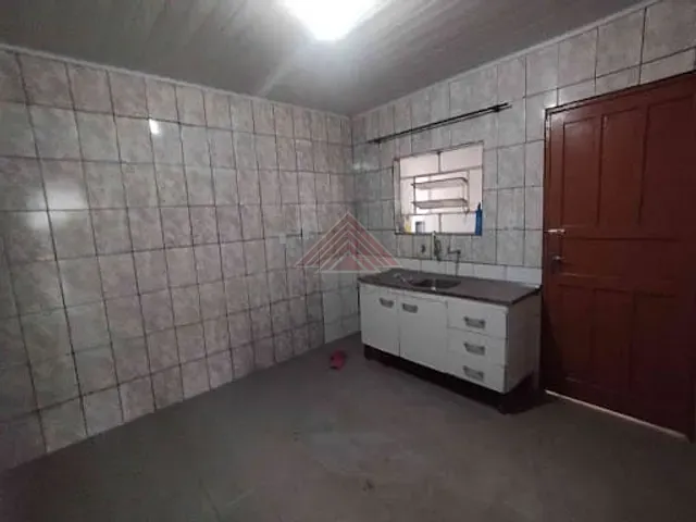 Casa com 250m² 5 quartos e 3 banheiros, à venda, no bairro Jardim Luzitano em Mauá