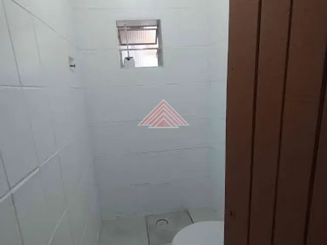 Casa com 250m² 5 quartos e 3 banheiros, à venda, no bairro Jardim Luzitano em Mauá