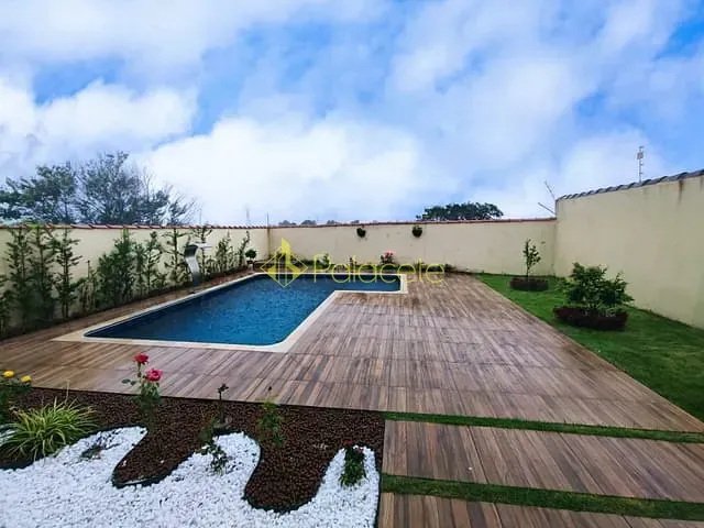 Casa com 322m² 3 quartos e 1 banheiro, à venda, no bairro Residencial e Comercial Cidade Jardim em Pindamonhangaba