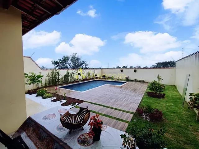 Casa com 322m² 3 quartos e 1 banheiro, à venda, no bairro Residencial e Comercial Cidade Jardim em Pindamonhangaba