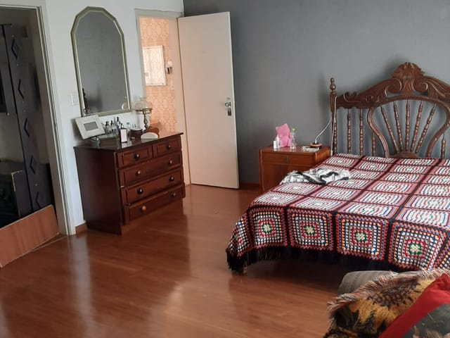 Casa 4 quartos e 3 banheiros, à venda, no bairro Centro em Pelotas
