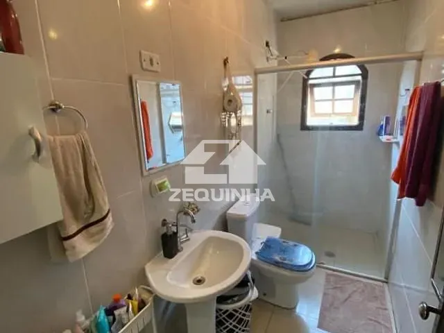 Casa com 125m² 3 quartos e 3 banheiros, à venda, no bairro Umuarama em Osasco