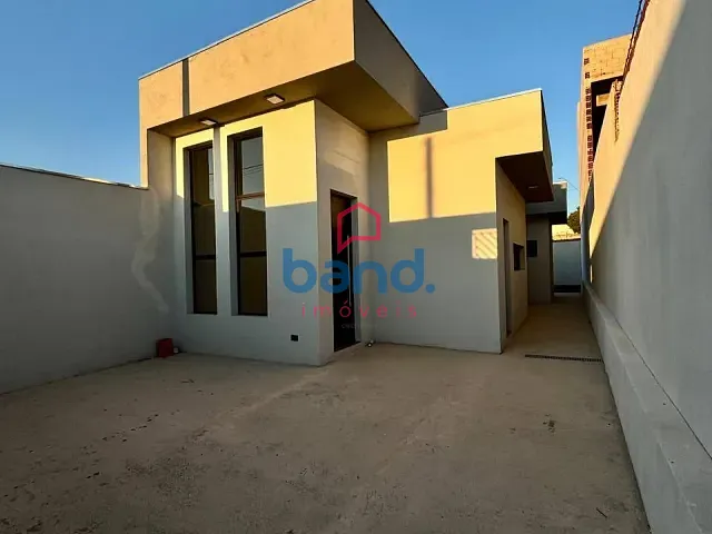 Casa 2 quartos e 2 banheiros, à venda, no bairro Loteamento Residencial Terras do Porto em Porto Feliz