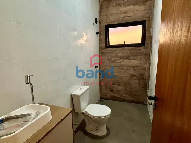 Casa 2 quartos e 2 banheiros, à venda, no bairro Loteamento Residencial Terras do Porto em Porto Feliz