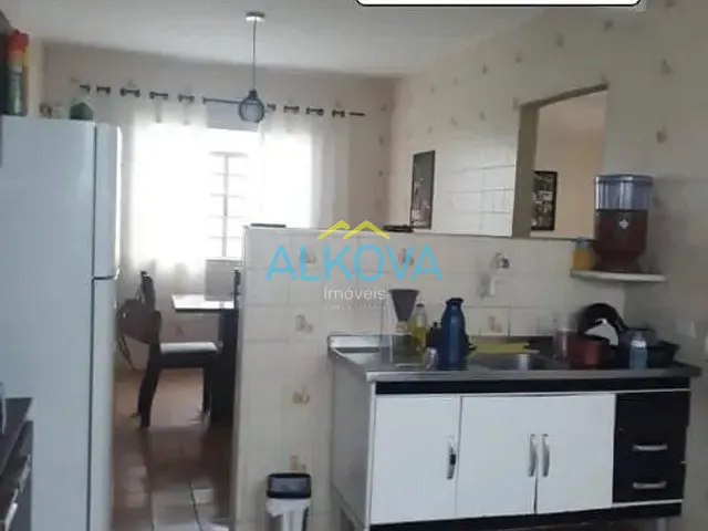 Casa com 250m² 3 quartos e 1 banheiro, à venda, no bairro Bosque dos Eucaliptos em São José dos Campos