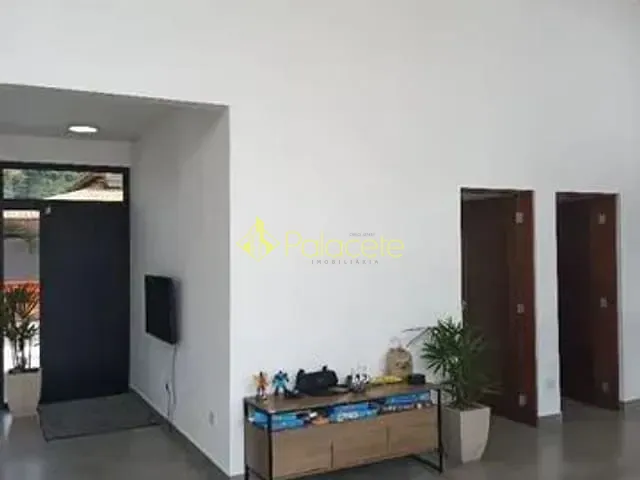Casa com 500m² 4 quartos e 3 banheiros, à venda, no bairro Jardim Carolina em Ubatuba