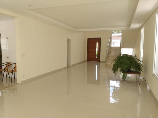 Casa com 384m² 3 quartos e 4 banheiros, à venda, no bairro São Paulo II em Cotia