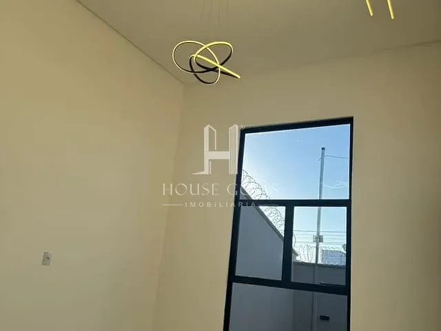 Casa com 150m² 2 quartos e 2 banheiros, à venda, no bairro Residencial Campos Dourados em Goiânia