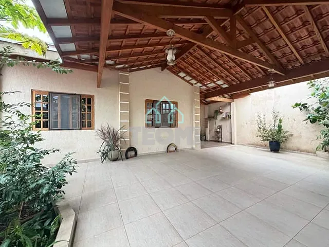 Casa 3 quartos e 2 banheiros, à venda, no bairro Continental III em Taubaté