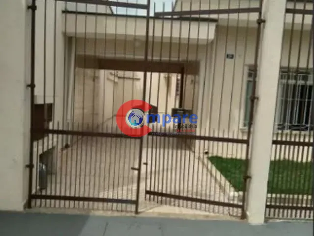 Casa 1 quarto e 1 banheiro, à venda, no bairro Vila Galvão em Guarulhos