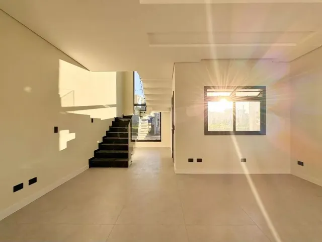 Casa com 124m² 3 quartos e 3 banheiros, à venda, no bairro Santa Cândida em Curitiba