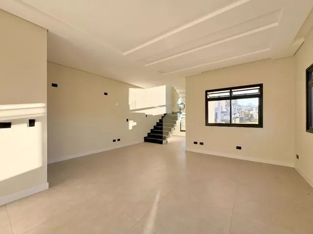 Casa com 124m² 3 quartos e 3 banheiros, à venda, no bairro Santa Cândida em Curitiba