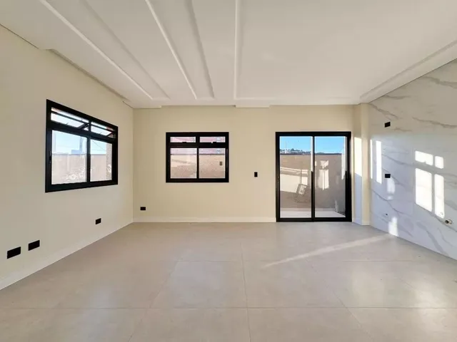 Casa com 124m² 3 quartos e 3 banheiros, à venda, no bairro Santa Cândida em Curitiba