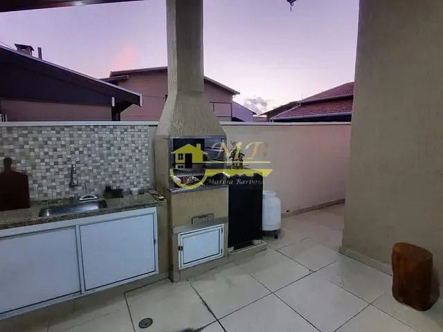 Casa com 300m² 5 quartos e 3 banheiros, à venda, no bairro Parque Dom Pedro II em Campinas