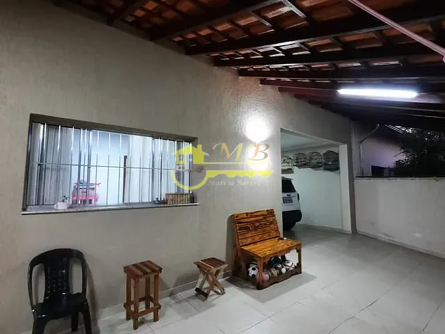 Casa com 300m² 5 quartos e 3 banheiros, à venda, no bairro Parque Dom Pedro II em Campinas