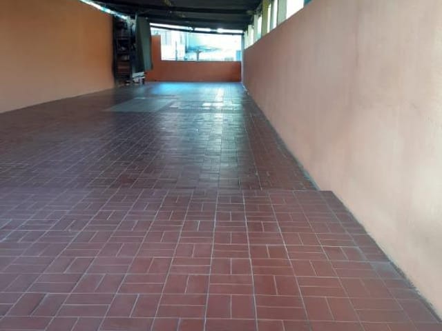 Casa com 250m² 6 quartos e 5 banheiros, à venda, no bairro Vila Menck em Osasco