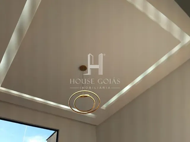 Casa com 225m² 3 quartos e 2 banheiros, à venda, no bairro Jardim Helvécia em Aparecida de Goiânia