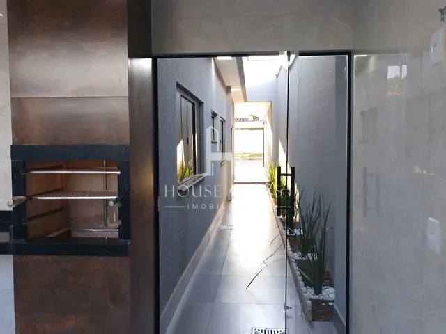 Casa com 225m² 3 quartos e 2 banheiros, à venda, no bairro Jardim Helvécia em Aparecida de Goiânia