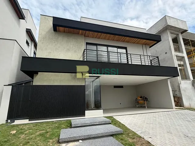 Casa com 250m² 4 quartos e 5 banheiros, à venda, no bairro Urbanova em São José dos Campos
