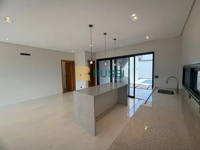 Casa com 250m² 4 quartos e 5 banheiros, à venda, no bairro Urbanova em São José dos Campos