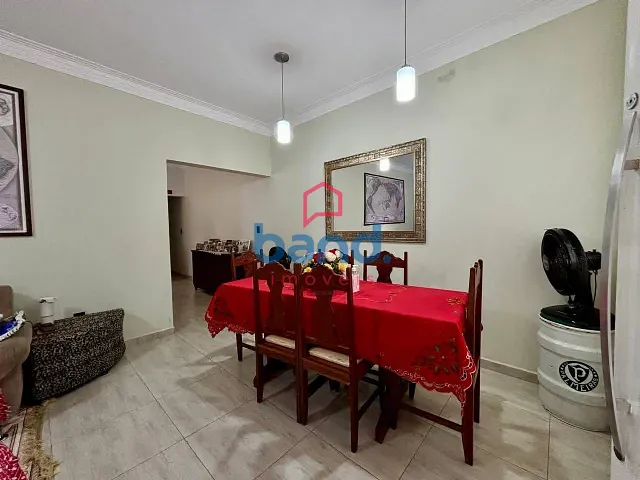 Casa 2 quartos e 2 banheiros, à venda, no bairro Jardim Santa Rosa em Porto Feliz