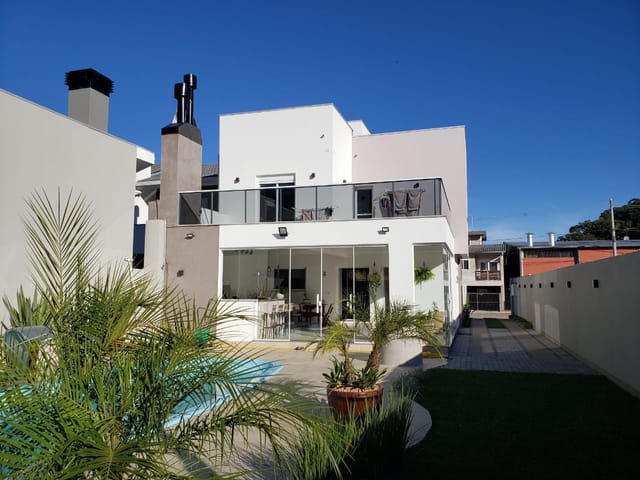 Casa 3 quartos e 2 banheiros, à venda, no bairro Pio X em Caxias do Sul
