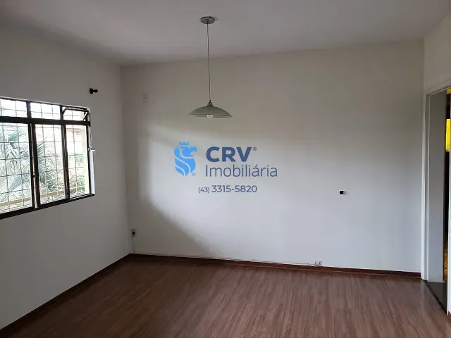 Casa com 375m² 3 quartos e 4 banheiros, à venda, no bairro Quebec em Londrina