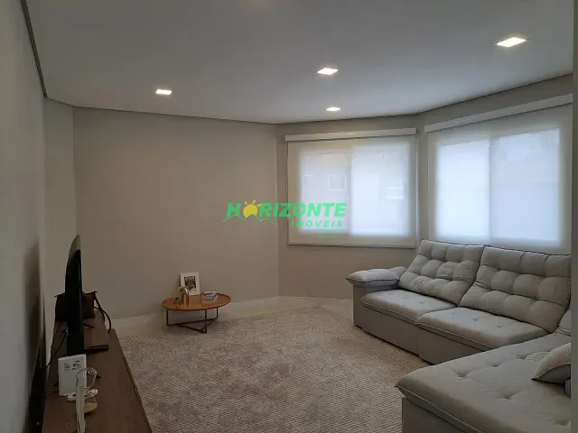 Casa com 360m² 6 quartos e 7 banheiros, à venda, no bairro Urbanova em São José dos Campos