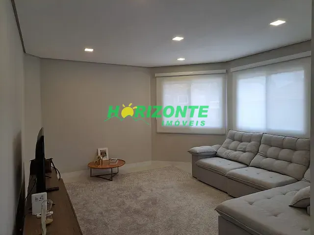 Casa com 360m² 6 quartos e 7 banheiros, à venda, no bairro Urbanova em São José dos Campos